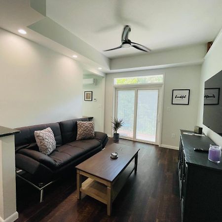 Sonsak - Unit 4 Apartment Шарлотсвил Екстериор снимка